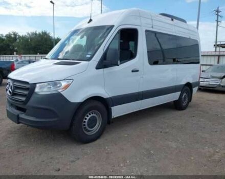 Белый Мерседес Sprinter, объемом двигателя 2 л и пробегом 10 тыс. км за 30300 $, фото 1 на Automoto.ua