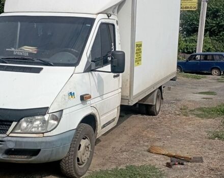 Белый Мерседес Sprinter, объемом двигателя 2.15 л и пробегом 248 тыс. км за 11500 $, фото 2 на Automoto.ua