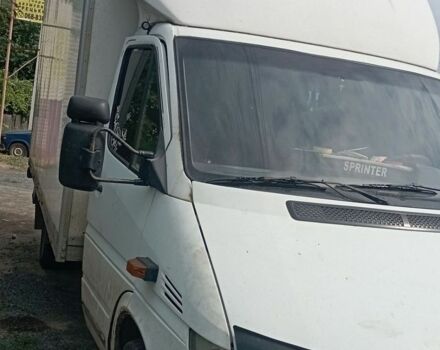 Белый Мерседес Sprinter, объемом двигателя 2.15 л и пробегом 248 тыс. км за 11500 $, фото 3 на Automoto.ua