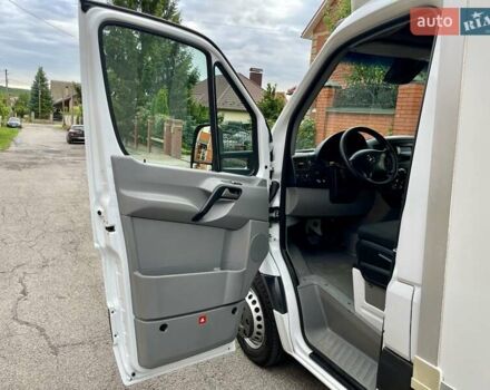 Белый Мерседес Sprinter, объемом двигателя 2.2 л и пробегом 233 тыс. км за 24499 $, фото 20 на Automoto.ua