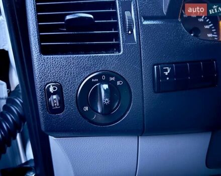 Білий Мерседес Sprinter, об'ємом двигуна 2.2 л та пробігом 207 тис. км за 27199 $, фото 20 на Automoto.ua