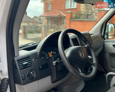 Белый Мерседес Sprinter, объемом двигателя 2.2 л и пробегом 207 тыс. км за 26999 $, фото 10 на Automoto.ua