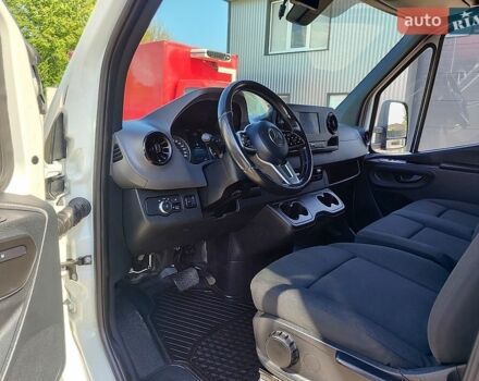 Белый Мерседес Sprinter, объемом двигателя 2.1 л и пробегом 270 тыс. км за 23500 $, фото 22 на Automoto.ua