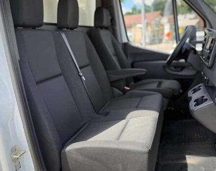 Белый Мерседес Sprinter, объемом двигателя 2.2 л и пробегом 111 тыс. км за 34999 $, фото 25 на Automoto.ua