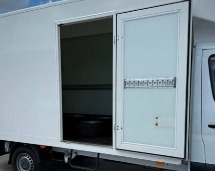 Белый Мерседес Sprinter, объемом двигателя 2.2 л и пробегом 111 тыс. км за 34999 $, фото 49 на Automoto.ua