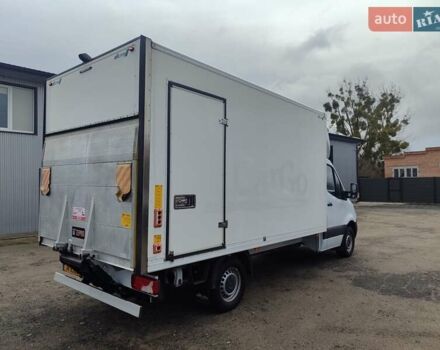 Белый Мерседес Sprinter, объемом двигателя 2.1 л и пробегом 300 тыс. км за 24900 $, фото 5 на Automoto.ua
