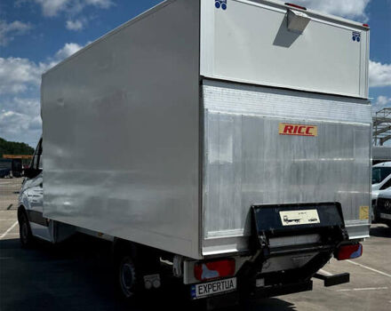 Белый Мерседес Sprinter, объемом двигателя 2.2 л и пробегом 111 тыс. км за 34999 $, фото 4 на Automoto.ua