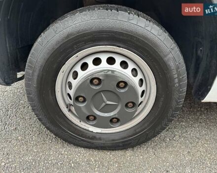 Белый Мерседес Sprinter, объемом двигателя 2.2 л и пробегом 192 тыс. км за 29300 $, фото 18 на Automoto.ua