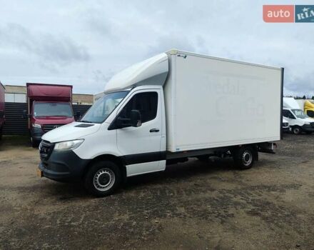 Белый Мерседес Sprinter, объемом двигателя 2.1 л и пробегом 300 тыс. км за 24900 $, фото 2 на Automoto.ua