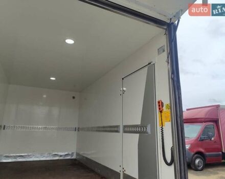 Белый Мерседес Sprinter, объемом двигателя 2.1 л и пробегом 300 тыс. км за 24900 $, фото 23 на Automoto.ua