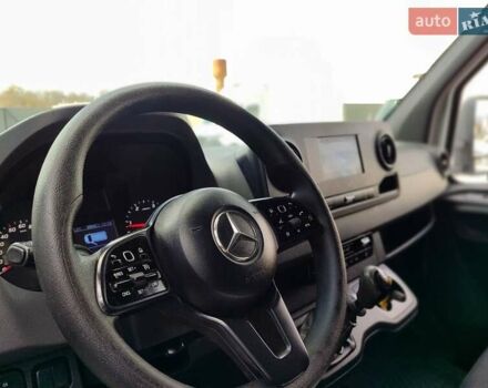 Белый Мерседес Sprinter, объемом двигателя 2.1 л и пробегом 300 тыс. км за 25900 $, фото 23 на Automoto.ua