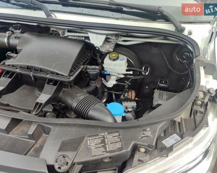 Белый Мерседес Sprinter, объемом двигателя 2.1 л и пробегом 300 тыс. км за 24900 $, фото 18 на Automoto.ua