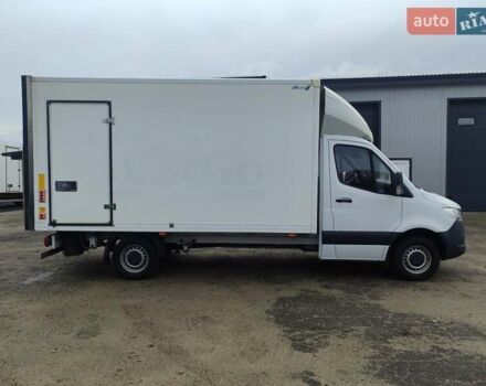 Белый Мерседес Sprinter, объемом двигателя 2.1 л и пробегом 300 тыс. км за 24900 $, фото 4 на Automoto.ua
