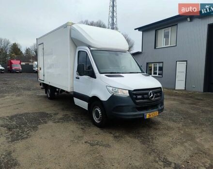 Белый Мерседес Sprinter, объемом двигателя 2.1 л и пробегом 300 тыс. км за 24900 $, фото 3 на Automoto.ua