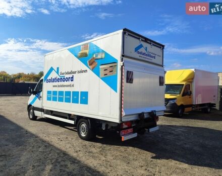 Белый Мерседес Sprinter, объемом двигателя 2 л и пробегом 300 тыс. км за 24700 $, фото 5 на Automoto.ua