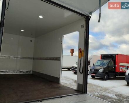 Белый Мерседес Sprinter, объемом двигателя 2.1 л и пробегом 300 тыс. км за 25900 $, фото 19 на Automoto.ua