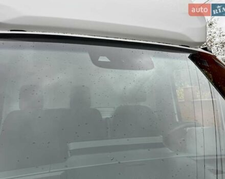 Белый Мерседес Sprinter, объемом двигателя 2.2 л и пробегом 192 тыс. км за 29300 $, фото 9 на Automoto.ua