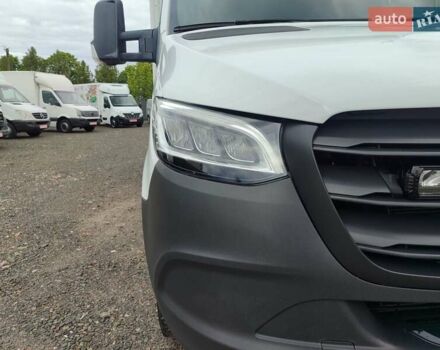 Белый Мерседес Sprinter, объемом двигателя 2.1 л и пробегом 300 тыс. км за 26800 $, фото 14 на Automoto.ua