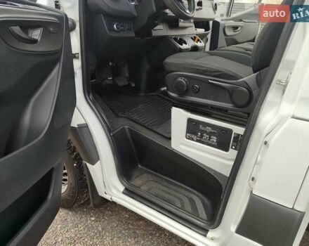 Белый Мерседес Sprinter, объемом двигателя 2.1 л и пробегом 300 тыс. км за 26800 $, фото 42 на Automoto.ua