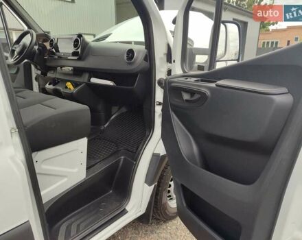 Белый Мерседес Sprinter, объемом двигателя 2.1 л и пробегом 300 тыс. км за 26800 $, фото 25 на Automoto.ua