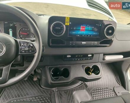 Белый Мерседес Sprinter, объемом двигателя 2.1 л и пробегом 300 тыс. км за 26800 $, фото 35 на Automoto.ua