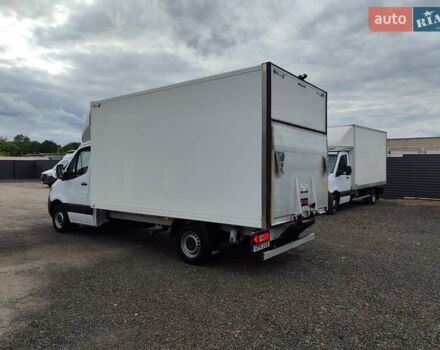 Белый Мерседес Sprinter, объемом двигателя 2.1 л и пробегом 300 тыс. км за 26800 $, фото 7 на Automoto.ua