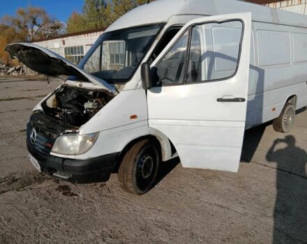 Мерседес Sprinter 2003 в Кременце на Automoto.ua Белый Мерседес Sprinter, объемом двигателя 0 л и пробегом 370 тыс. км за 1007 $, фото 4 на Automoto.ua