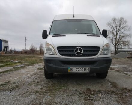 Белый Мерседес Sprinter, объемом двигателя 2.1 л и пробегом 350 тыс. км за 13450 $, фото 2 на Automoto.ua