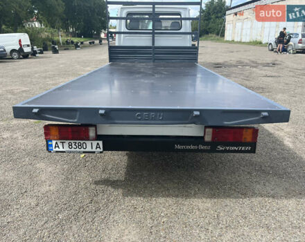 Білий Мерседес Sprinter, об'ємом двигуна 2.7 л та пробігом 147 тис. км за 17800 $, фото 6 на Automoto.ua