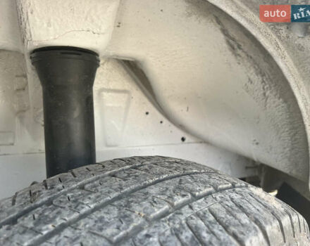 Белый Мерседес Sprinter, объемом двигателя 2.7 л и пробегом 147 тыс. км за 17800 $, фото 15 на Automoto.ua