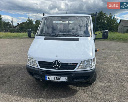 Белый Мерседес Sprinter, объемом двигателя 2.7 л и пробегом 147 тыс. км за 17800 $, фото 2 на Automoto.ua