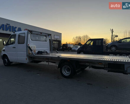 Белый Мерседес Sprinter, объемом двигателя 2.15 л и пробегом 330 тыс. км за 12900 $, фото 9 на Automoto.ua