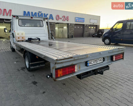 Белый Мерседес Sprinter, объемом двигателя 2.15 л и пробегом 330 тыс. км за 12900 $, фото 7 на Automoto.ua