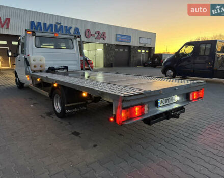 Белый Мерседес Sprinter, объемом двигателя 2.15 л и пробегом 330 тыс. км за 12900 $, фото 23 на Automoto.ua