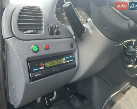 Белый Мерседес Sprinter, объемом двигателя 2.69 л и пробегом 30 тыс. км за 12300 $, фото 8 на Automoto.ua