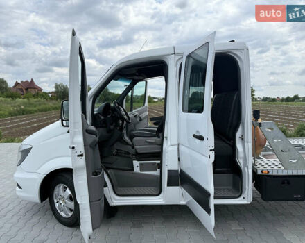 Белый Мерседес Sprinter, объемом двигателя 3.23 л и пробегом 470 тыс. км за 27800 $, фото 137 на Automoto.ua