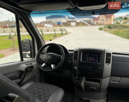 Белый Мерседес Sprinter, объемом двигателя 3.23 л и пробегом 470 тыс. км за 27800 $, фото 68 на Automoto.ua