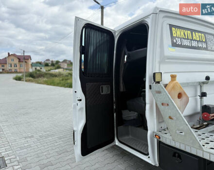 Белый Мерседес Sprinter, объемом двигателя 3.23 л и пробегом 470 тыс. км за 27800 $, фото 31 на Automoto.ua