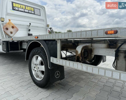 Белый Мерседес Sprinter, объемом двигателя 3.23 л и пробегом 470 тыс. км за 27800 $, фото 105 на Automoto.ua