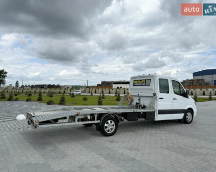 Белый Мерседес Sprinter, объемом двигателя 3.23 л и пробегом 470 тыс. км за 27800 $, фото 4 на Automoto.ua