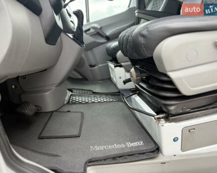 Белый Мерседес Sprinter, объемом двигателя 3.23 л и пробегом 470 тыс. км за 27800 $, фото 45 на Automoto.ua