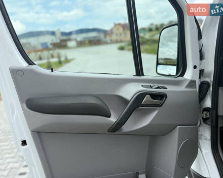Белый Мерседес Sprinter, объемом двигателя 3.23 л и пробегом 470 тыс. км за 27800 $, фото 37 на Automoto.ua