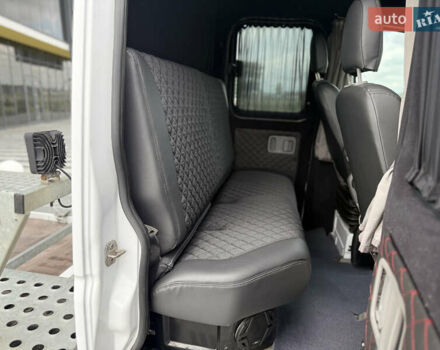 Белый Мерседес Sprinter, объемом двигателя 3.23 л и пробегом 470 тыс. км за 27800 $, фото 21 на Automoto.ua