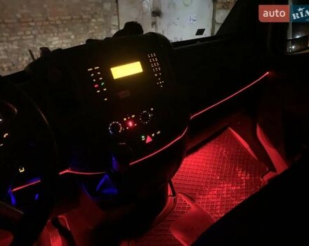 Белый Мерседес Sprinter, объемом двигателя 3 л и пробегом 350 тыс. км за 26300 $, фото 29 на Automoto.ua