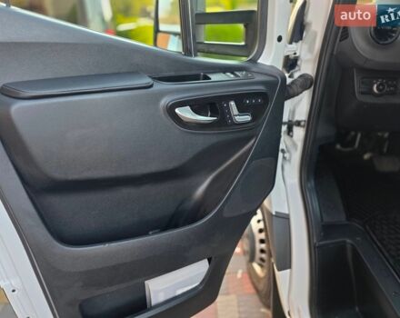 Білий Мерседес Sprinter, об'ємом двигуна 2.99 л та пробігом 3 тис. км за 55500 $, фото 6 на Automoto.ua