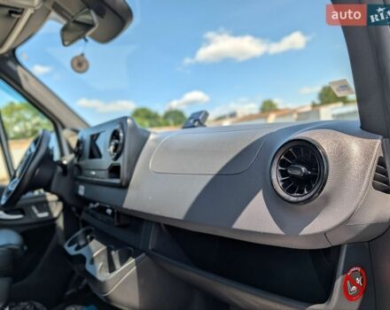 Білий Мерседес Sprinter, об'ємом двигуна 2.99 л та пробігом 76 тис. км за 49500 $, фото 34 на Automoto.ua