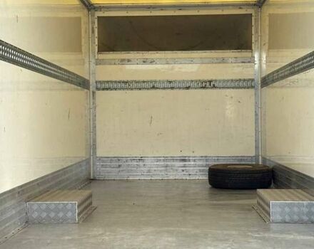 Белый Мерседес Sprinter, объемом двигателя 2.1 л и пробегом 223 тыс. км за 29289 $, фото 6 на Automoto.ua