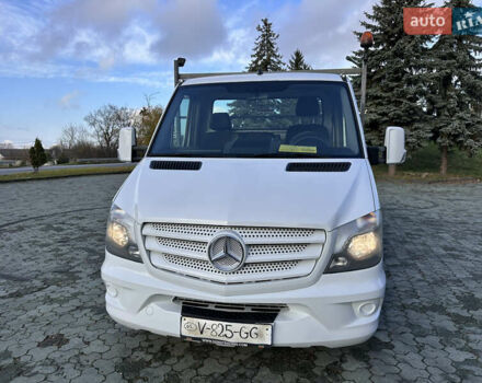 Белый Мерседес Sprinter, объемом двигателя 2.2 л и пробегом 233 тыс. км за 20500 $, фото 3 на Automoto.ua