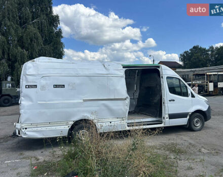 Белый Мерседес Sprinter, объемом двигателя 2.14 л и пробегом 78 тыс. км за 16500 $, фото 3 на Automoto.ua