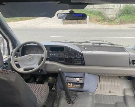 Белый Мерседес Sprinter, объемом двигателя 2.87 л и пробегом 500 тыс. км за 8800 $, фото 5 на Automoto.ua